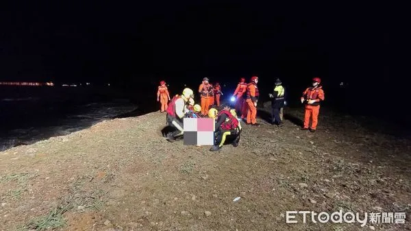 ▲▼瑞芳區海邊發現浮屍。(圖/記者郭世賢翻攝)