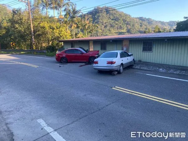 ▲新北平溪靜安路車禍。(圖/記者郭世賢翻攝)