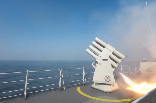 ▲▼解放軍軍演。(圖/記翻攝《央廣軍事》)