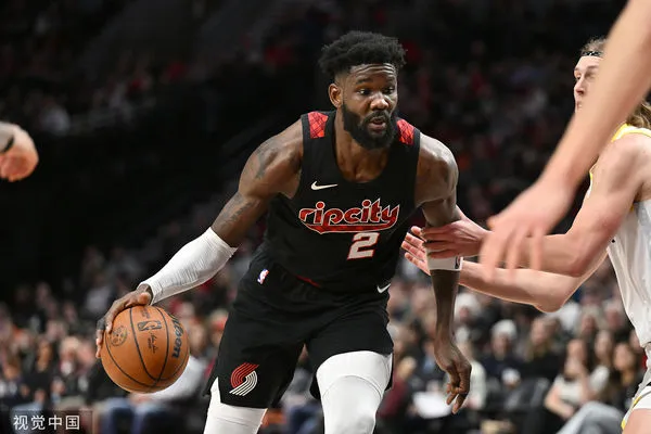 ▲▼拓荒者長人艾頓被家附近的冰層困住,被迫缺席對籃網的比賽。(圖/CFP)