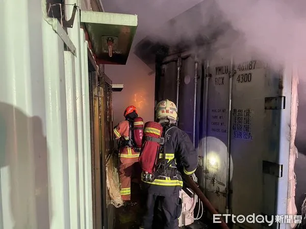 ▲▼鴿舍火警,上百隻鴿子被燒死 。(圖/記者戴上容翻攝)