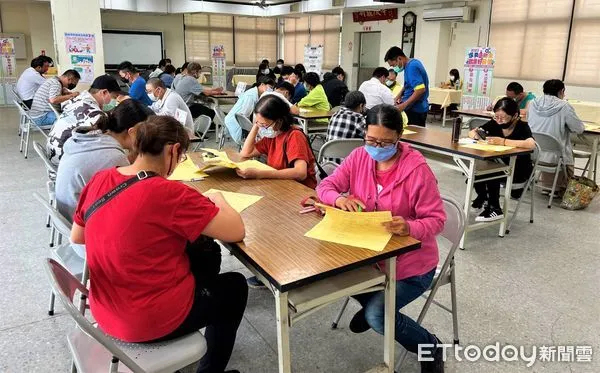 ▲「薪」春迎龍,大家攏有好頭路,勞動部勞動力發展署雲嘉南分署台南就業中心年前加速為求職朋友媒合,在年前提供560個工作機會。(圖/記者林東良翻攝,下同)