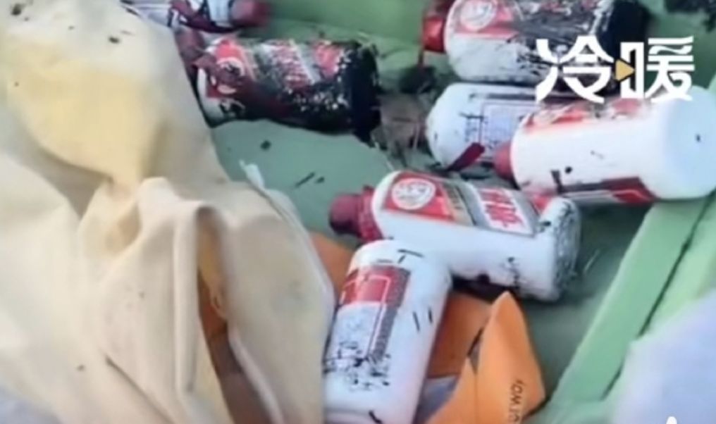 ▲▼ 臭水溝茅台 。(圖/翻攝自微博)