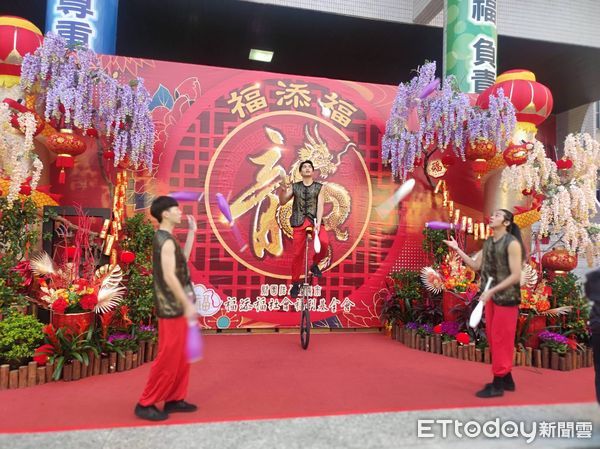 ▲▼ 福添福社會福利基金會 「助你幸福」圍爐餐會 。(圖/記者翁伊森攝)