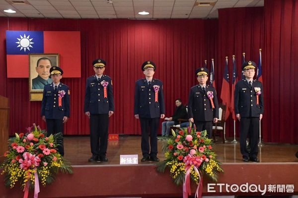 ▲雲林縣警察局舉行新任主任祕書、督察長及4個分局分局長布達、交接典禮。(圖/記者蔡佩旻翻攝)