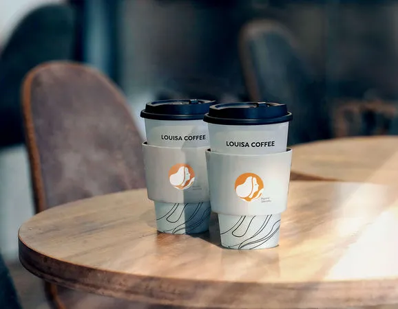 ▲星巴克買一送一,路易莎。(圖/路易莎提供)