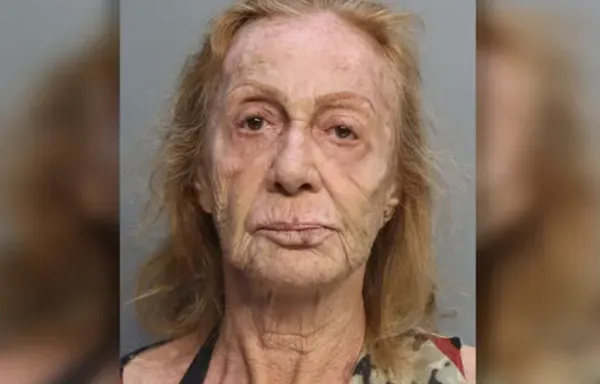 收到60年前交往「前女友明信片」 71歲婦施暴謀殺結婚52年丈夫。(圖/翻攝自Miami-Dade County Jail)