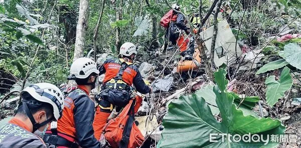 ▲▼經相驗,在蘇花公路119.6公里處的男屍,警方不能排除他殺可能。(圖/記者游芳男翻攝,下同)