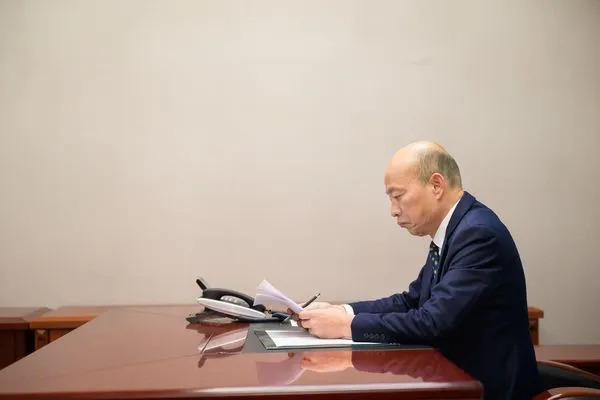 ▲▼韓國瑜立法院初登板。(圖/翻攝韓國瑜臉書)