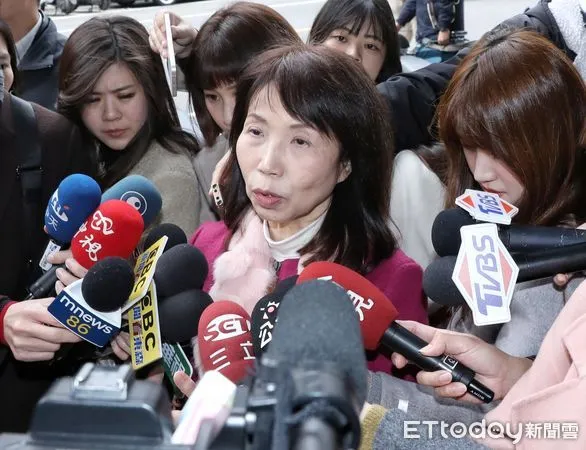 ▲▼柯文哲 陳昭姿 出席民眾黨晨會 聯訪 離場。(圖/記者屠惠剛攝)