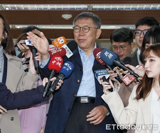 ▲▼柯文哲 黃國昌 出席民眾黨團晨會。(圖/記者屠惠剛攝)