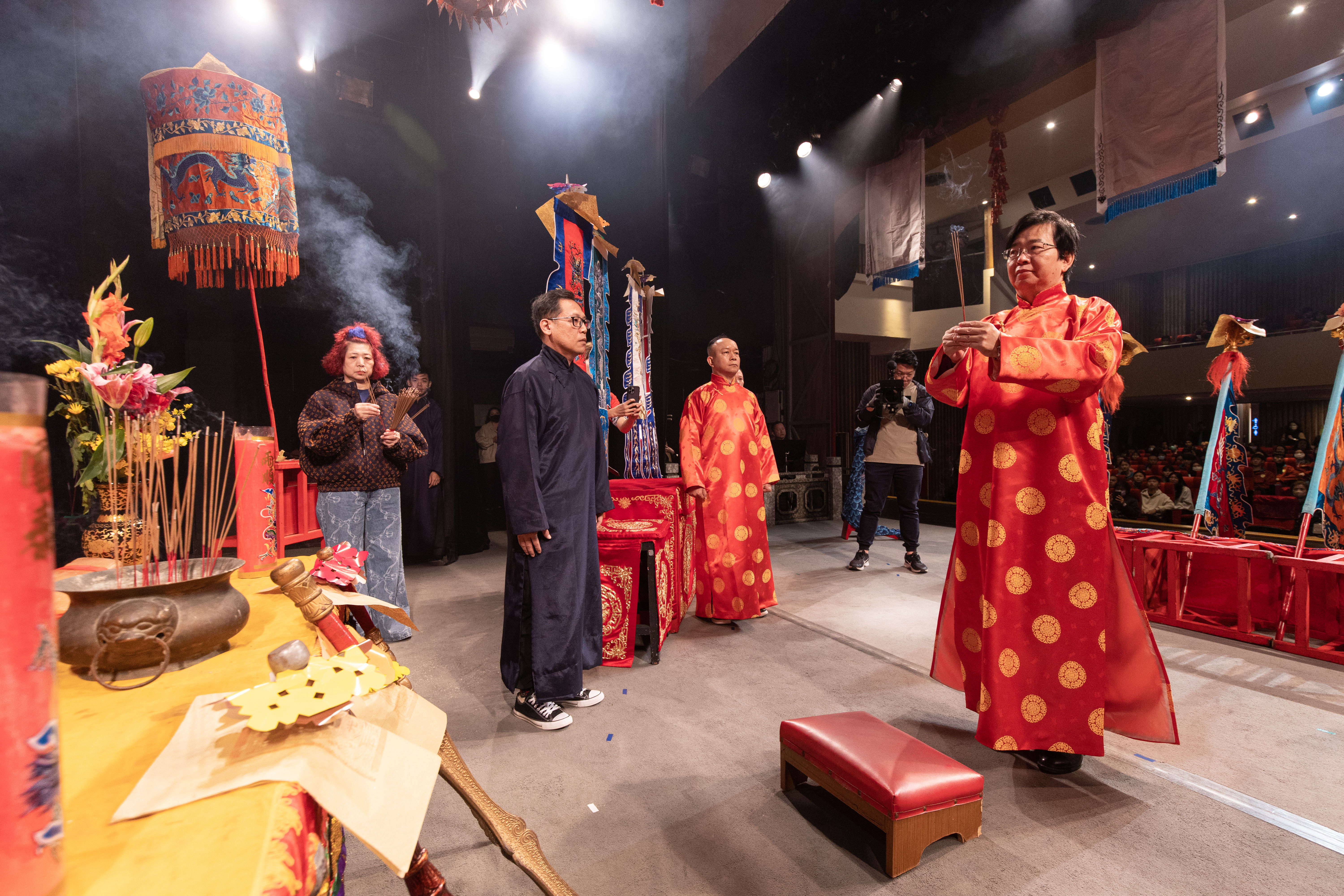 ▲▼因為時代潮流,台灣戲曲學院成立「表演藝術AI科技教育與研究中心」,將AI應用融入戲曲教學與舞台實踐。(圖/台灣戲曲學院提供)