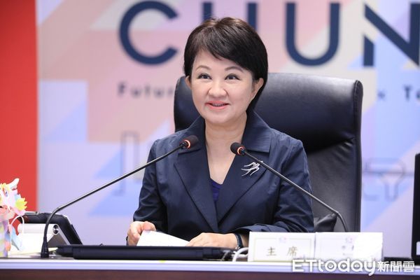 ▲中台灣元宵燈會4天湧124萬人潮,盧秀燕宣布:展期延長至2/28。(圖/記者游瓊華翻攝)