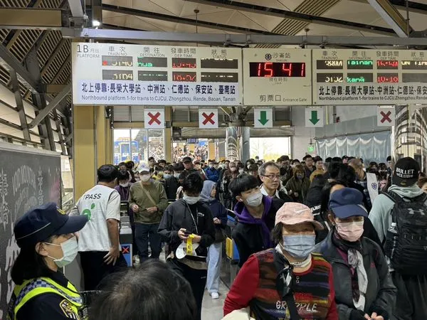 ▲▼台南燈會台鐵運量創新高。(圖/台鐵公司提供)