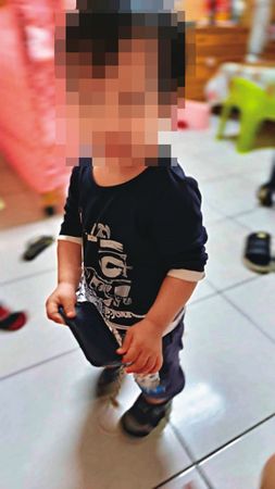 剴剴去年9月託育給劉姓保母時活潑好動,3個多月後被虐成冰冷遺體。(翻攝畫面,已變裝處理)