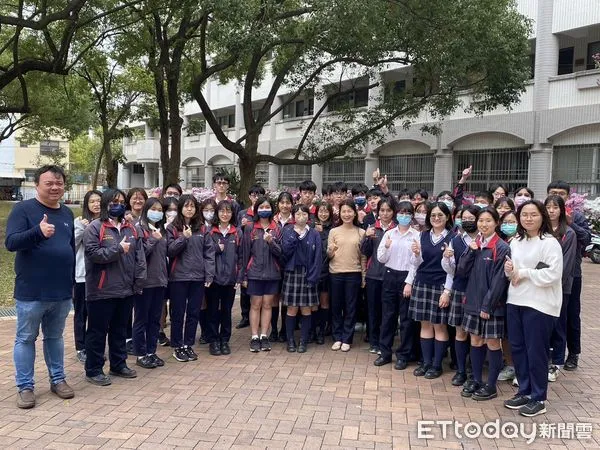 ▲繁星推薦於今日放榜,雲林正心高級中學共有42名學生獲得大學正式錄取,另有3位學生成功通過醫學系第一階段篩選。(圖/記者蔡佩旻翻攝)