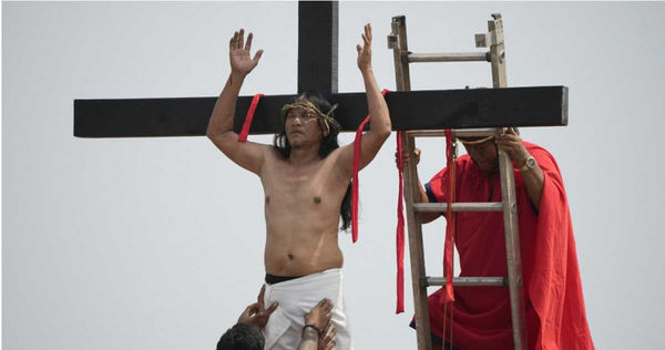 耶穌受難日他35年被釘上十字架　63歲木匠因這件事主動請纓