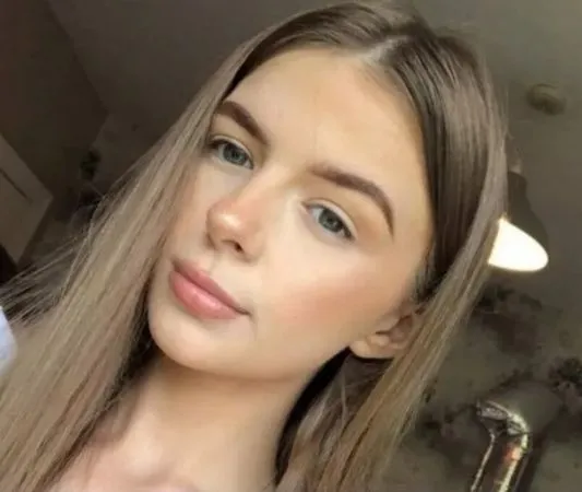 ▲▼金特里在迦納海邊游泳時,不幸溺水身亡。(圖/翻攝自Gateway Funeral Services)