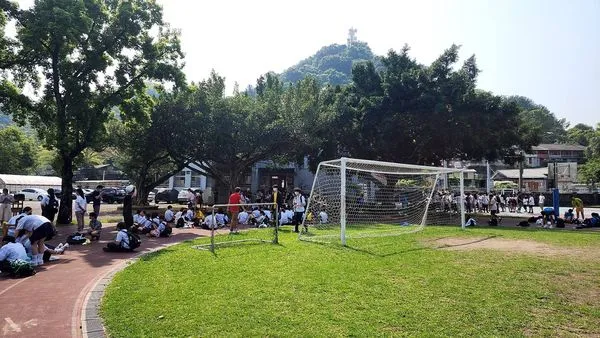 ▲▼民族實驗國中今停課。(圖/民族實驗國中提供)