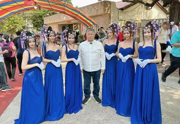 ▲▼ 。(圖/截取自臉書社團靈璽妃氣質禮生&活動整合策劃 )