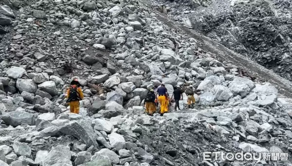 ▲▼花蓮特搜隊前往中和礦場目標區搜救 。(圖/記者陸運陞翻攝)