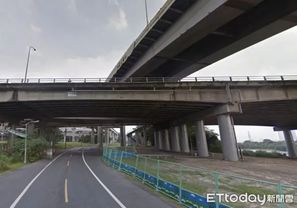 ▲▼男子在福和橋疑似輕生身亡 。(圖/記者黃彥傑攝)