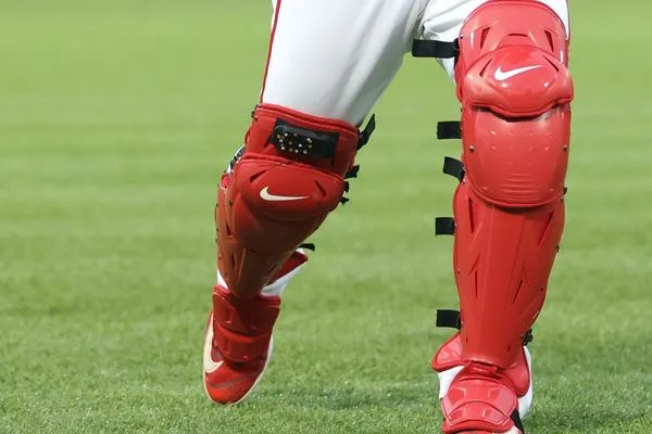 ▲▼味全龍吉力吉撈・鞏冠,使用PitchCom。(圖/味全龍提供)