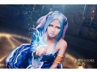 生於神魔時代的傳奇少女，出生時天降異象，整個大陸下去了連綿大雨，持續足足一個月之久。而雨水亦非尋常雨水，不單不會付腐蝕任何物質，還具有神奇的生命之力，凡接觸到天降雨水的生靈，都獲得強大的力量，土地都獲得豐富的養份，花草亦都生長出靈性，這是能滋潤萬物的天降神雨。自幼就被視成女神轉世，受到眾人的呵護，這亦是能在亂世平安長大的憑藉。（圖／小雨提供）