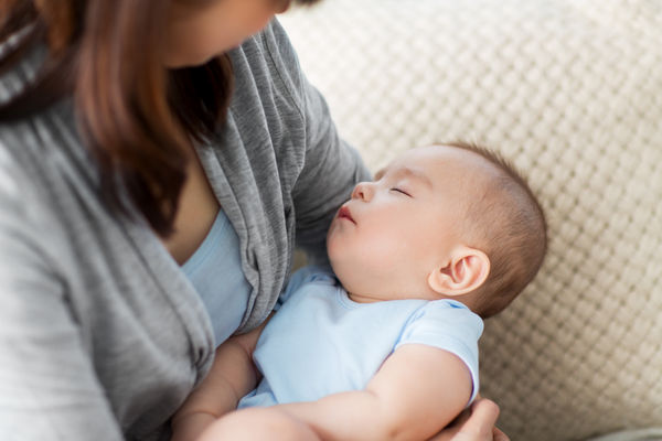 不只對寶寶好！營養師揭「母乳餵養」對媽媽的4大益處