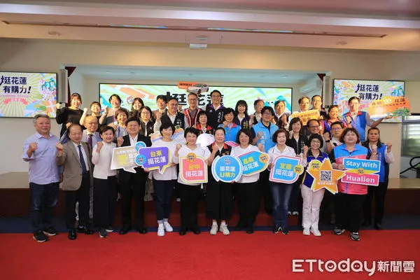 ▲盧秀燕號召百團旅遊傳愛花蓮不間斷,台中宗教團體募集善款逾2000萬。(圖/記者陳弘修攝)