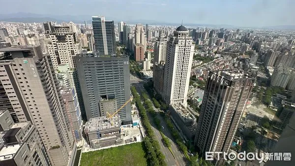 ▲▼七期鳥瞰,市政路鳥瞰,房市鳥瞰,台中鳥瞰 。(圖/記者陳筱惠攝)