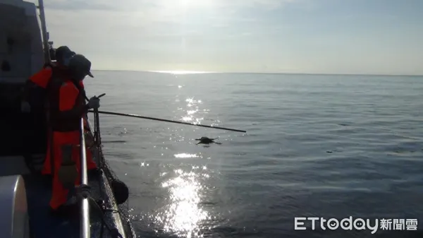 ▲▼在貢寮外海找到女浮屍,經DNA比對助找到她家屬 。(圖/記者陳以昇翻攝)