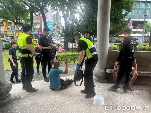 ▲▼季姓街友沒出錢又喝光酒,遭好友持鐵桿痛毆 。(圖/記者陳以昇翻攝)