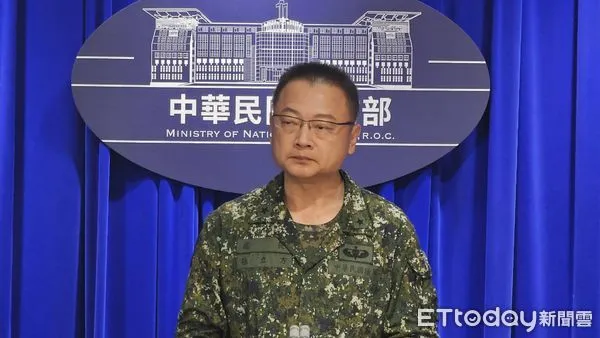 ▲▼國防部發言人孫立方說明最新軍演狀況。(圖/記者呂佳賢攝)