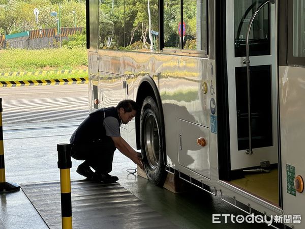 ▲▼電動大客車維修培訓。(圖/記者李姿慧攝)