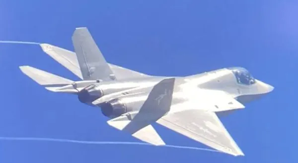 ▲殲-35A在珠海進行參展前首次場地適應飛行訓練。(圖/翻攝環球時報)