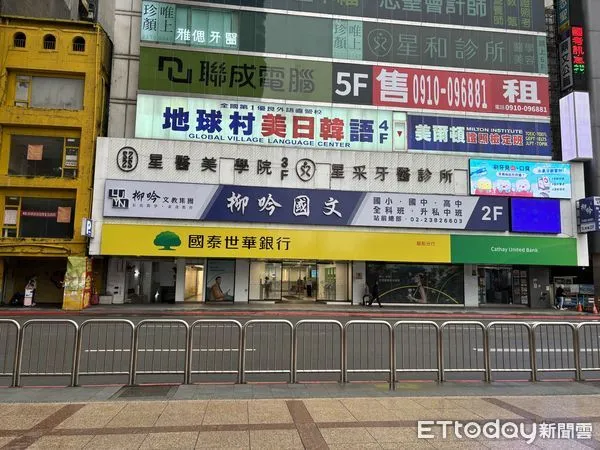 ▲國泰世華銀分行外觀。(圖/記者陳瑩欣攝)