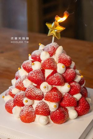 ▲▼薇庭烘焙是鳳山很有人氣的甜點店,擁有西餐和烘焙金牌經歷的雙主廚推出草莓九格拼圖蛋糕,提供9種指定口味的超美甜點杯組合。(圖/部落客虎麗笑嗨嗨授權提供,勿擅自翻攝)