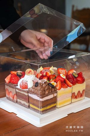 ▲▼薇庭烘焙是鳳山很有人氣的甜點店,擁有西餐和烘焙金牌經歷的雙主廚推出草莓九格拼圖蛋糕,提供9種指定口味的超美甜點杯組合。(圖/部落客虎麗笑嗨嗨授權提供,勿擅自翻攝)