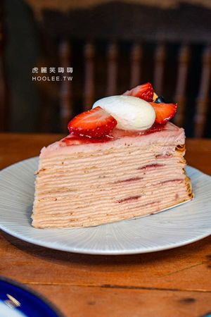 ▲▼薇庭烘焙是鳳山很有人氣的甜點店,擁有西餐和烘焙金牌經歷的雙主廚推出草莓九格拼圖蛋糕,提供9種指定口味的超美甜點杯組合。(圖/部落客虎麗笑嗨嗨授權提供,勿擅自翻攝)