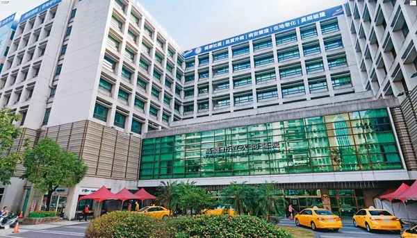 醫界人士直指,這次拔官爭議與高雄市立大同醫院(圖)經營權易主的醫界集團角力不無關係。(翻攝Google Maps)