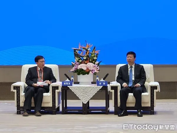 ▲宋濤會見劉兆玄等與會兩岸企業家峰會的台灣企業家。(圖/記者陳冠宇攝,下同)