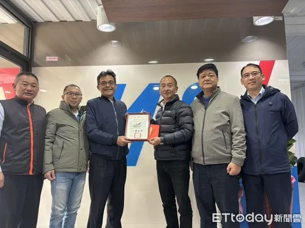 ▲▼ 為感謝海巡付出,守護生命安全——北竿鄉長、代表會主席及連江縣議會議員,連袂前來慰勉馬祖海巡隊全體同仁 。(圖/記者林名揚翻攝)