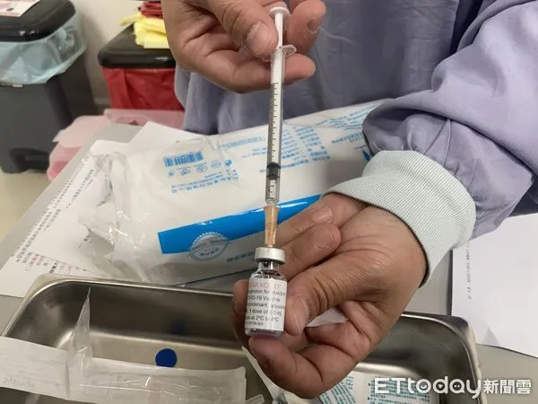 ▲▼新冠疫苗,Novavax JN.1疫苗。(圖/記者洪巧藍攝)