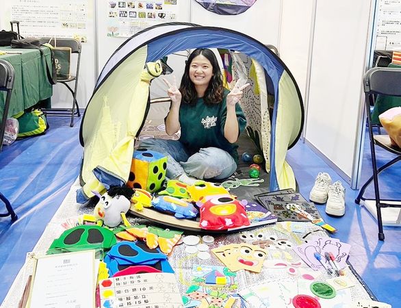 )▲長庚科大幼保系參加綠點子國際發明暨設計競賽獲金牌獎。(圖/長庚科大提供)