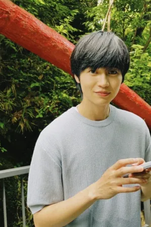 ▲▼西垣匠IG發文放青天白日紅國旗LOGO被出征。(圖/翻攝自IG)