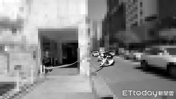 ▲▼ 林森北路女子疑似墜樓,倒臥馬路中無心跳送醫搶救 。(圖/記者黃彥傑攝)