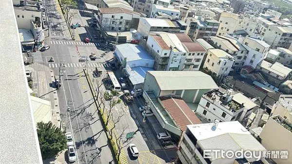 ▲▼ 烏日房市,空拍,高鐵站,舊市區,烏日區,鳥瞰 。(圖/記者陳筱惠攝)