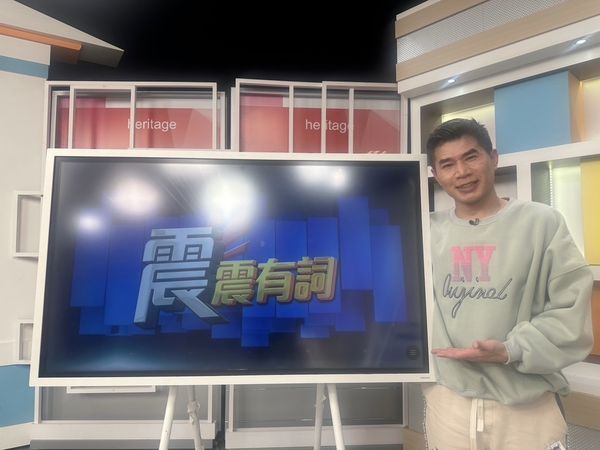 ▲叫賣哥展示如何透過叫賣讓客人掏出更多錢購買。(圖/和展影視)