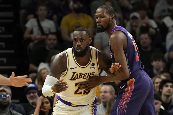 ▲詹姆斯、杜蘭特。(圖/達志影像/美聯社)